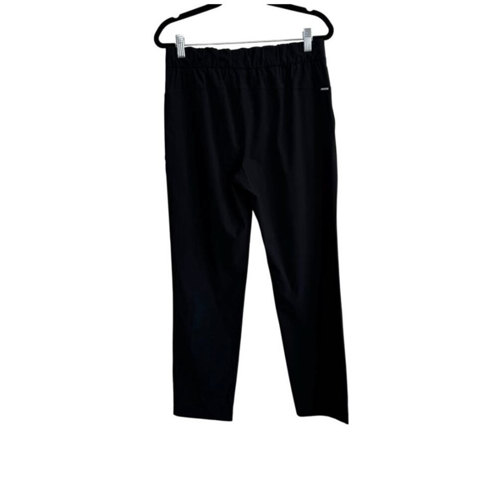 Vuori Straight Ankle Pants in Black Size Medium